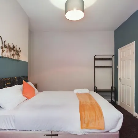 Pottery House - Stoke On Trent -Free Parking - Central Location - Sleep 8 Exterior photo