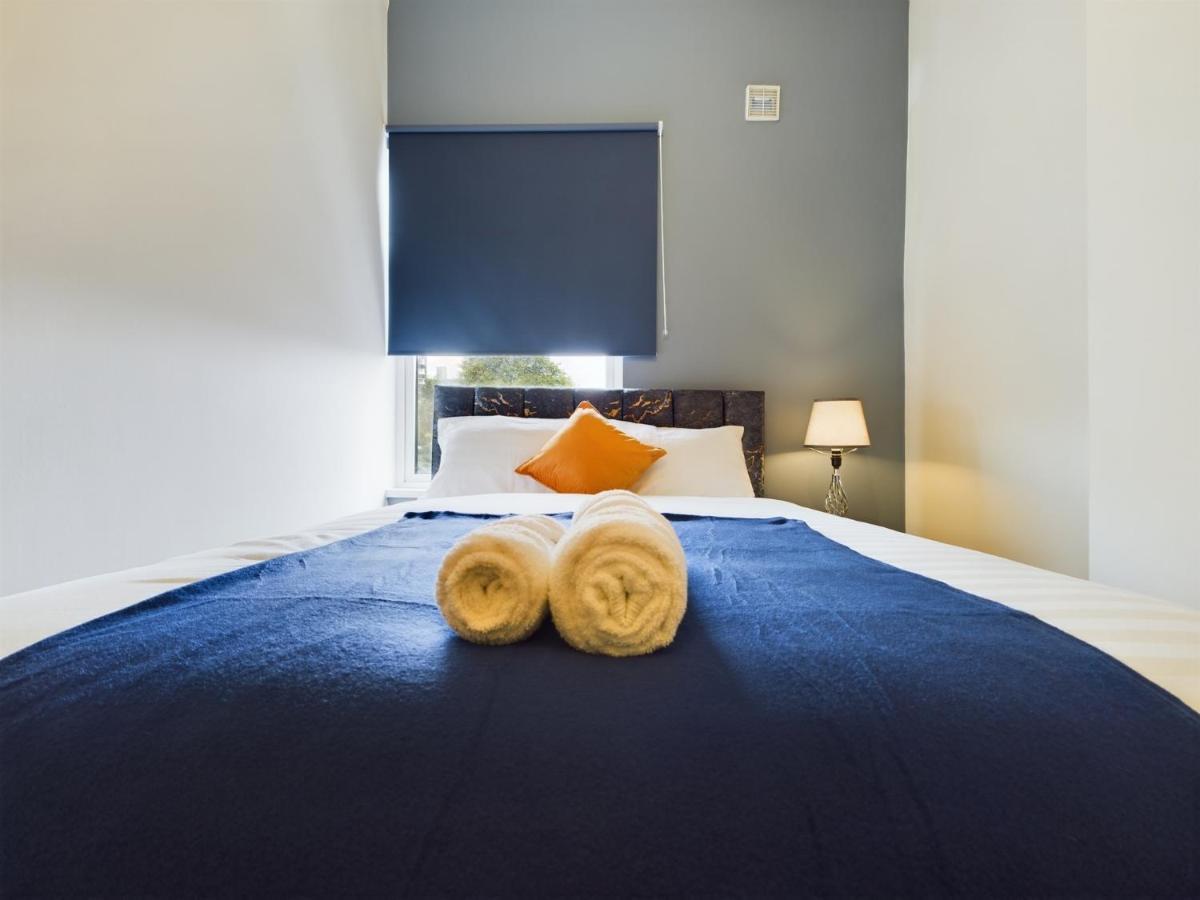 Pottery House - On Trent -free Parking - Location - Sleep 8 Holiday home