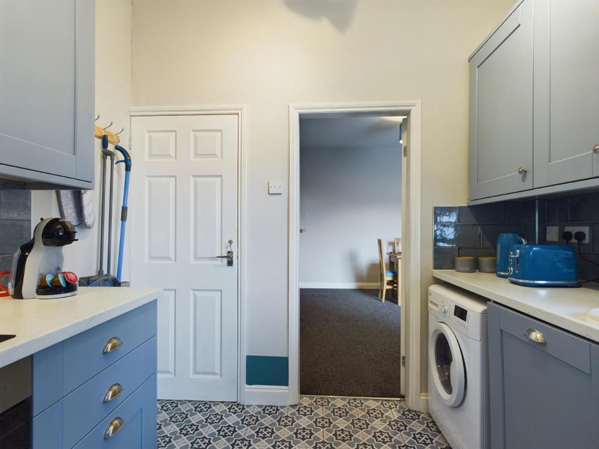 Holiday home Pottery House - On Trent -free Parking - Location - Sleep 8 *