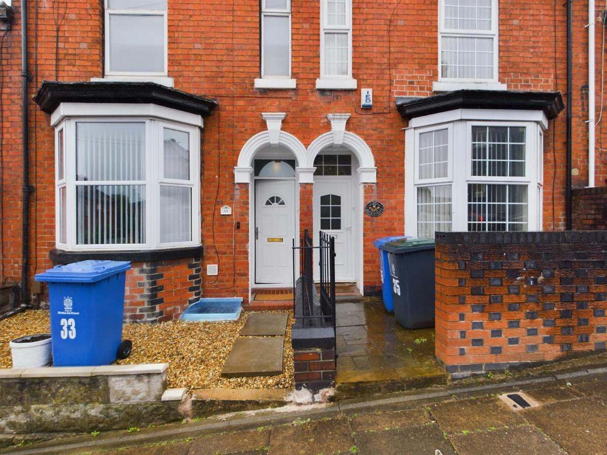 Pottery House - On Trent -free Parking - Location - Sleep 8 Stoke-on-Trent